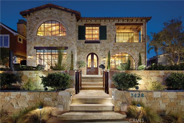 Exterior, Facade, Mediterranean