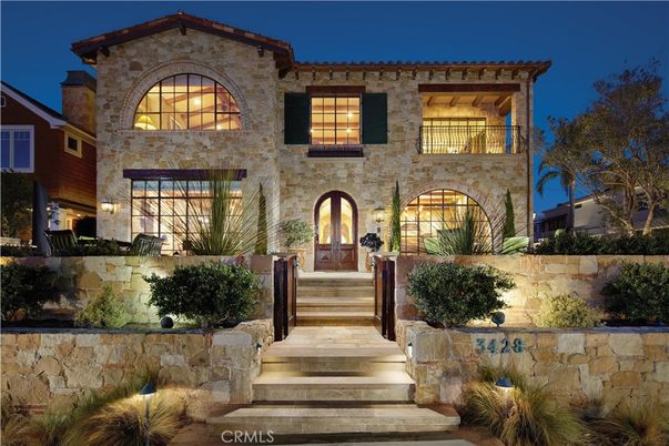 Exterior, Facade, Mediterranean