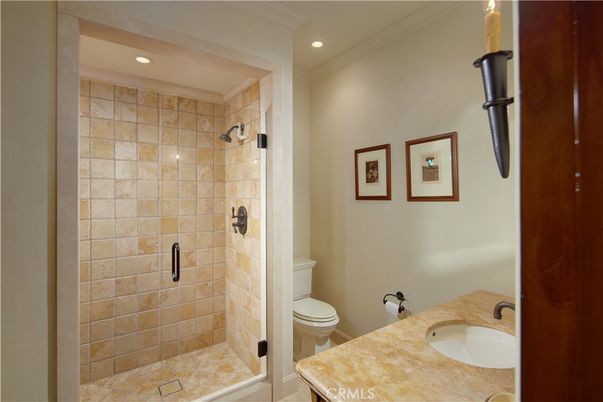 Bathroom, Interior, Recessed Lighting