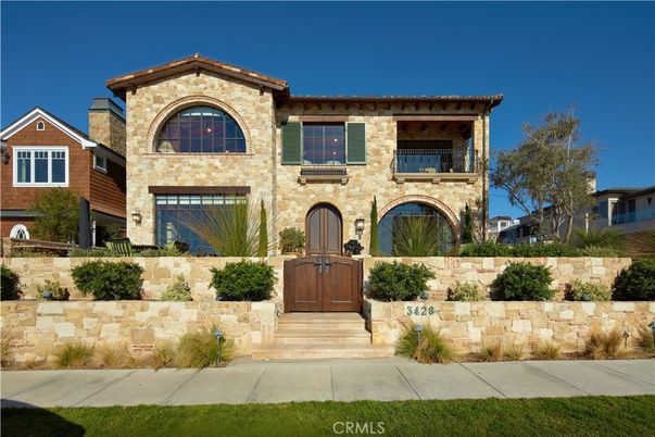 Exterior, Facade, Mediterranean
