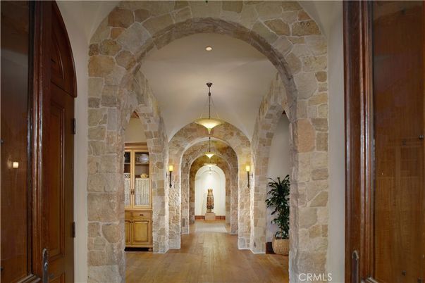 Interior, Pendant Lights, Stone Walls, Wood Texture Flooring