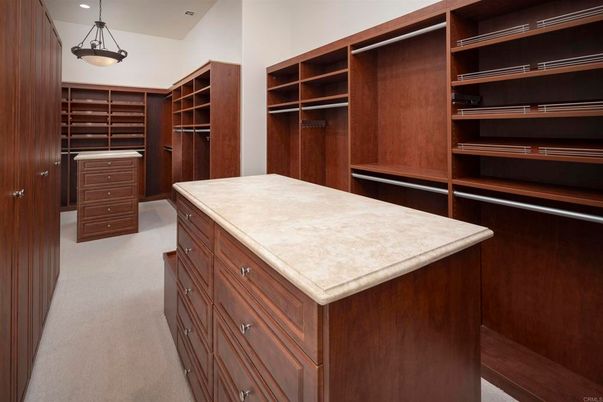 Interior, Pendant Lights, Recessed Lighting, Walk-in Closets