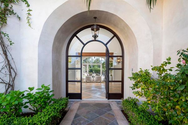 Exterior, Pendant Lights