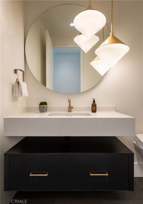 Bathroom, Dual Sink Vanities, Interior, Pendant Lights