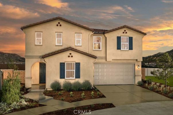 Attached, Exterior, Facade, Mediterranean