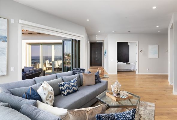 Interior, Living room, Recessed Lighting, Water, Wood Texture Flooring