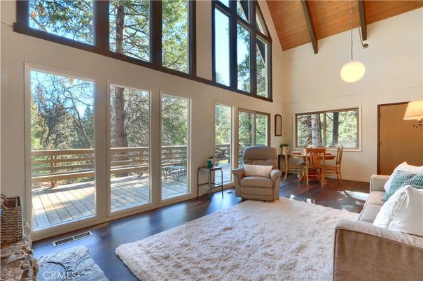 Dining room, Interior, Living room, Pendant Lights, Wooden Beams, Wooden Ceilings, Wood Texture Flooring