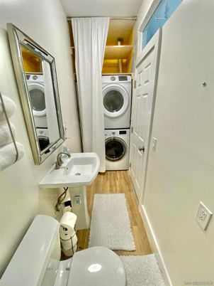 Interior, Utility Closets, Washer, Wood Texture Flooring