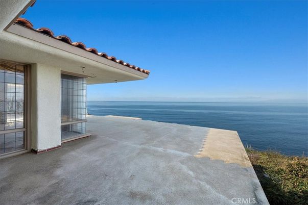 Exterior, Water