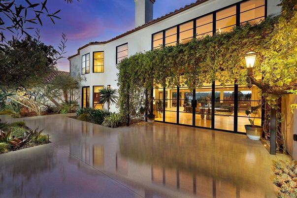 Exterior, Facade, Spanish Mediterranean