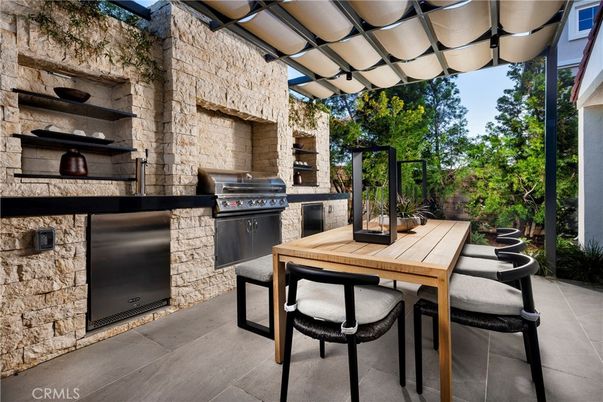 Exterior, Fireplace
