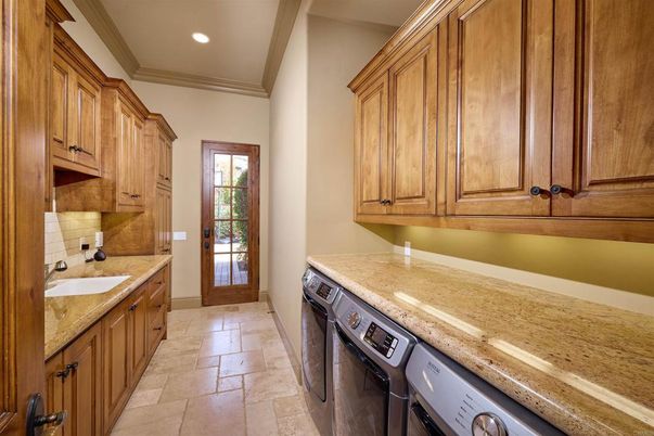 Interior, Recessed Lighting, Washer