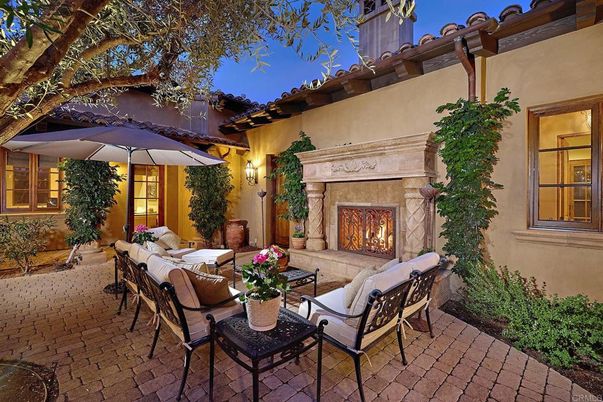 Exterior, Fireplace