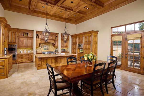 Dining room, Interior, Kitchen, Pendant Lights, Recessed Lighting, Wooden Beams, Wooden Ceilings