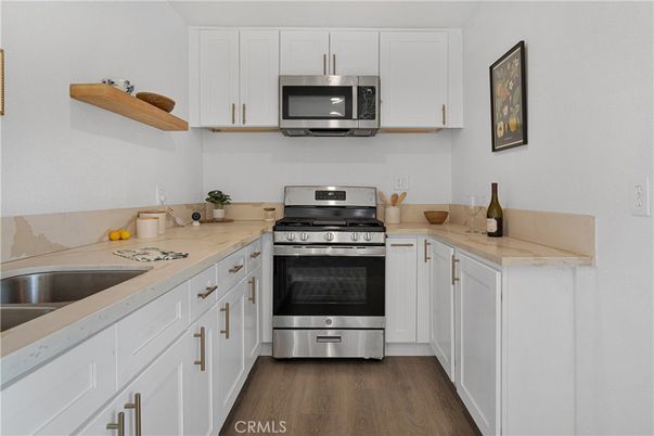 Interior, Kitchen, Stainless Steel Appliances, Wood Texture Flooring