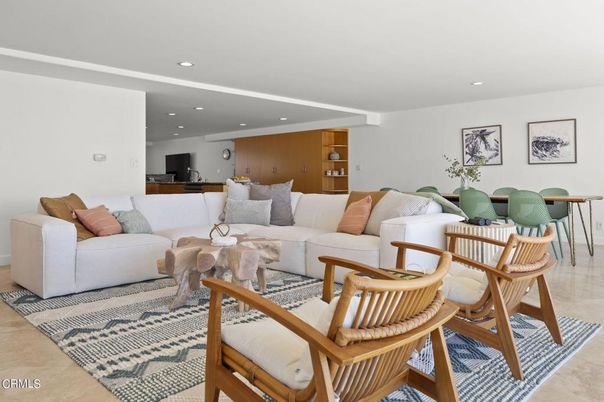 Dining room, Interior, Living room, Recessed Lighting
