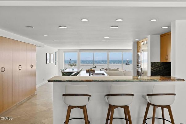 Interior, Kitchen, Recessed Lighting, Water