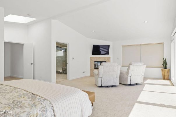 Bedroom, Fireplace, Interior, Recessed Lighting