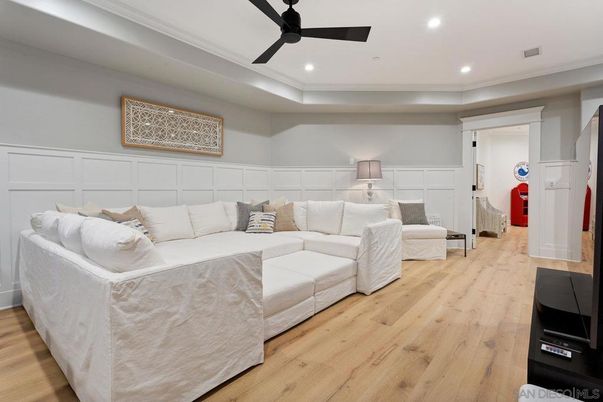 Bedroom, Interior, Living room, Recessed Lighting, Wood Texture Flooring