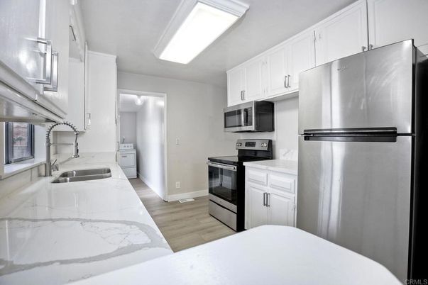 Interior, Kitchen, Stainless Steel Appliances, Wood Texture Flooring