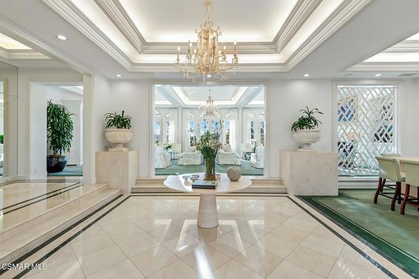 Chandelier, Interior, Recessed Lighting