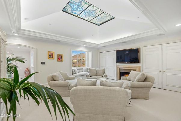 Fireplace, Interior, Living room, Recessed Lighting
