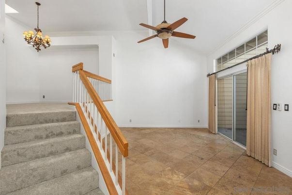 Chandelier, Empty room, Interior, Pendant Lights