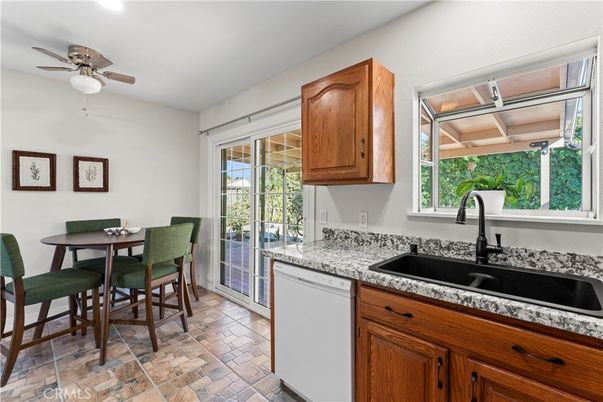 Dining room, Interior, Kitchen, Recessed Lighting