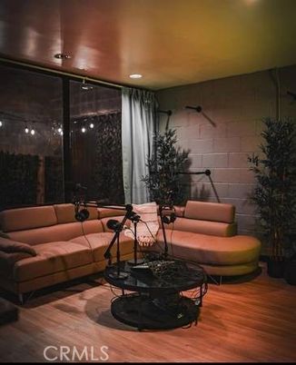 Interior, Living room, Recessed Lighting, Stone Walls, Wood Texture Flooring