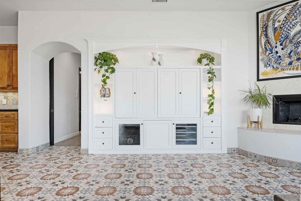 Fireplace, Interior, Recessed Lighting