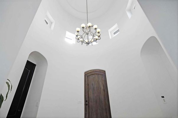 Chandelier, Interior