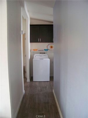 Interior, Utility Closets, Washer, Wood Texture Flooring