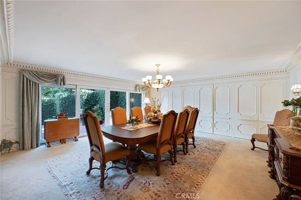 Chandelier, Dining room, Interior