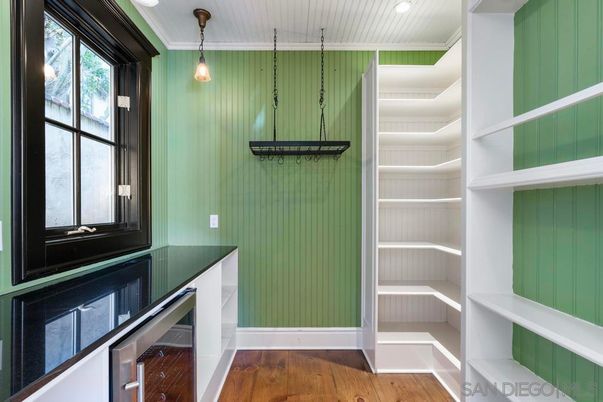 Interior, Pendant Lights, Recessed Lighting, Wood Texture Flooring