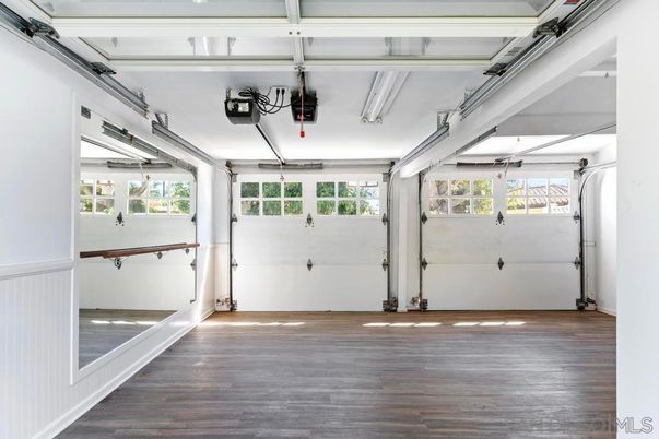 Garage, Interior, Wood Texture Flooring