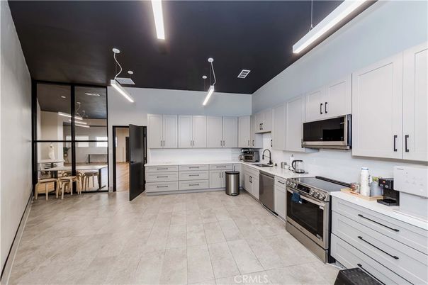 Dining room, Interior, Kitchen, Stainless Steel Appliances