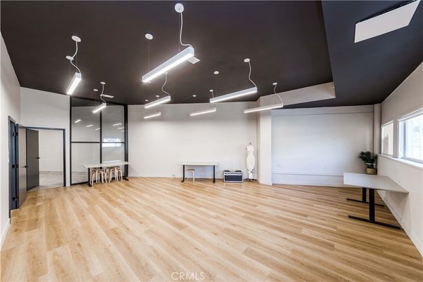 Empty room, Interior, Pendant Lights, Wood Texture Flooring