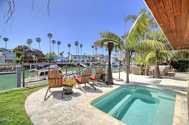 Exterior, Pool, Water