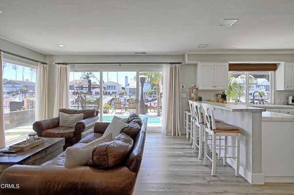 Interior, Kitchen, Living room, Recessed Lighting, Wood Texture Flooring