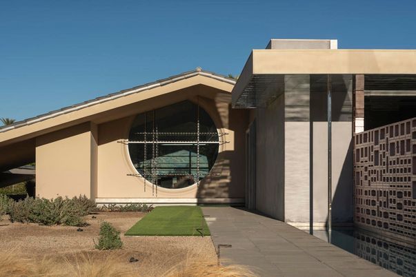 Backyard, Exterior, Facade, Modern
