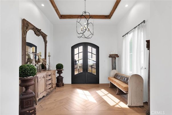 Chandelier, Interior, Recessed Lighting, Wood Texture Flooring