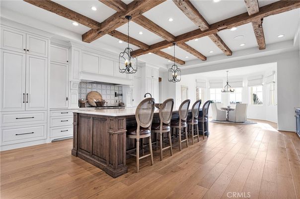 Chandelier, Dining room, Interior, Kitchen, Pendant Lights, Recessed Lighting, Wooden Beams, Wood Texture Flooring