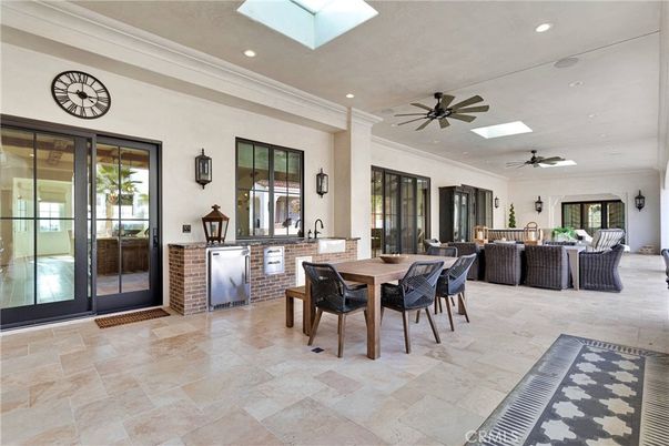 Dining room, Interior, Recessed Lighting