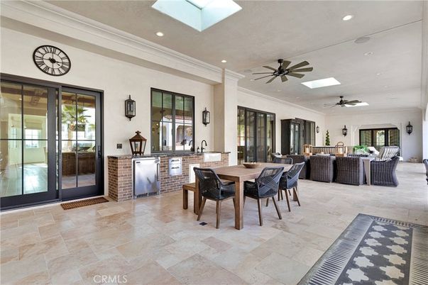 Dining room, Interior, Recessed Lighting