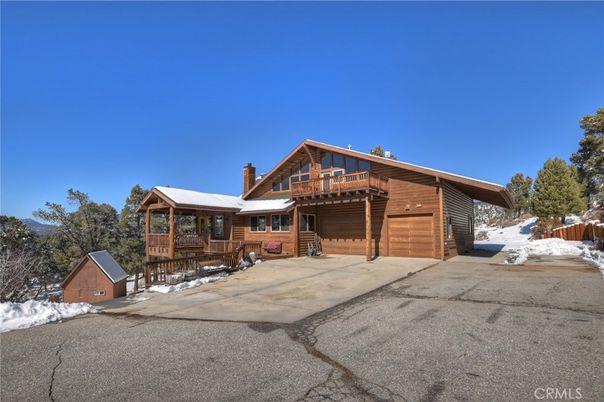 Attached, Detached Garage, Exterior, Facade, Log Home
