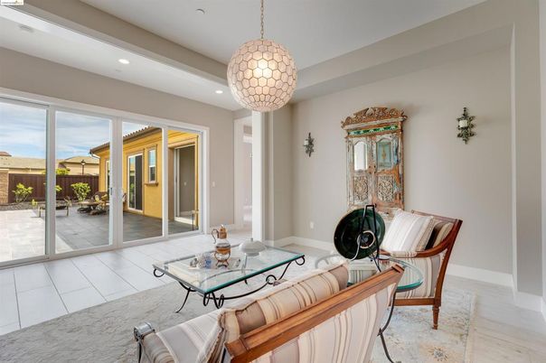Dining room, Interior, Living room, Pendant Lights, Recessed Lighting