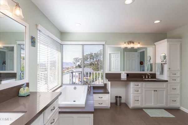 Bathroom, Interior, Recessed Lighting, Wood Texture Flooring