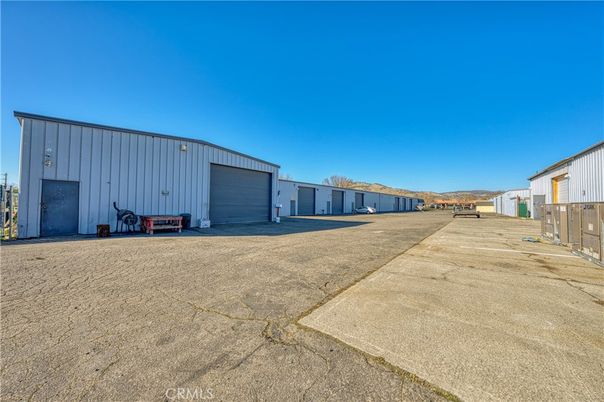Backyard, Detached Garage, Exterior