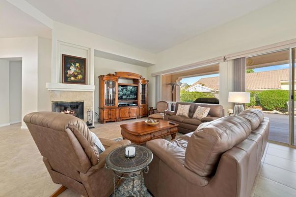 Fireplace, Interior, Living room