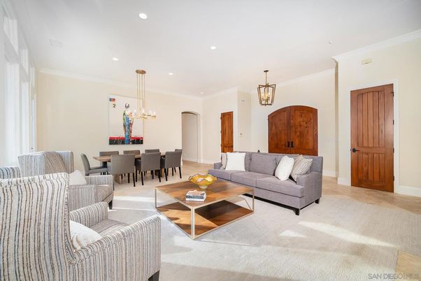 Dining room, Interior, Living room, Pendant Lights, Recessed Lighting